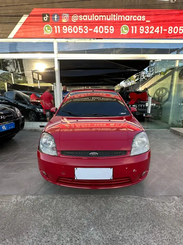 Carro Ford Fiesta Hatch 2004 Class 1.6 8V