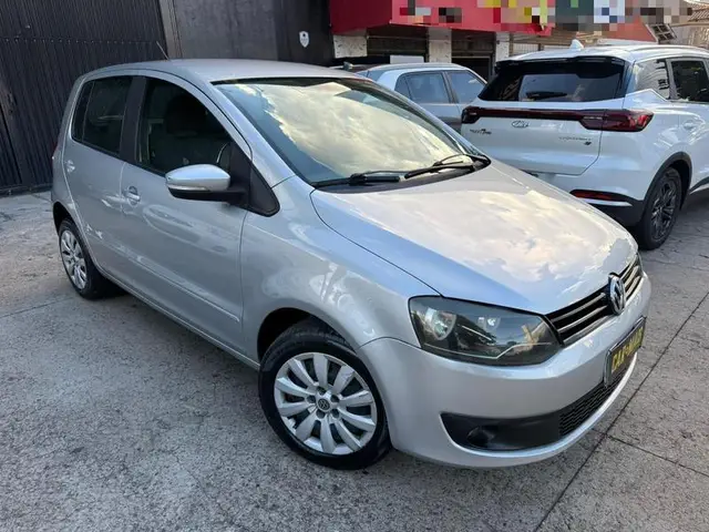 Carro Volkswagen Fox 2011 1.0 8V (Flex) 4p