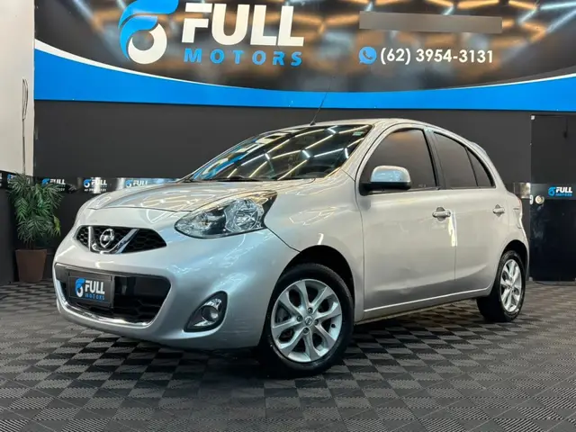 Carro Nissan March 2015 1.0 12V SV (Flex)
