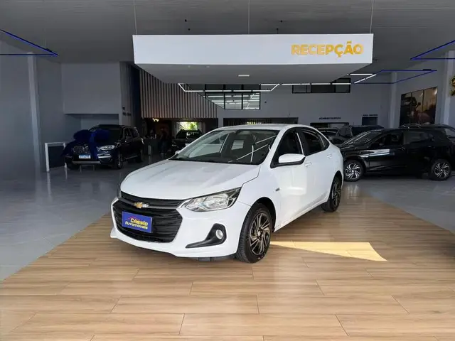 Carro Chevrolet Onix Plus 2025 LT 1.0