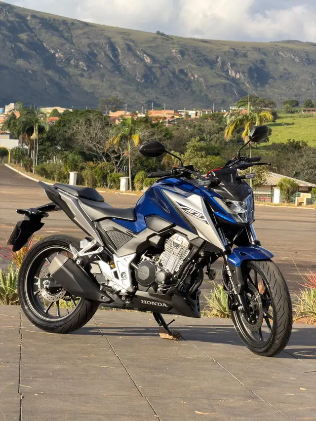 Moto Honda CB 300F Twister 2026 ABS