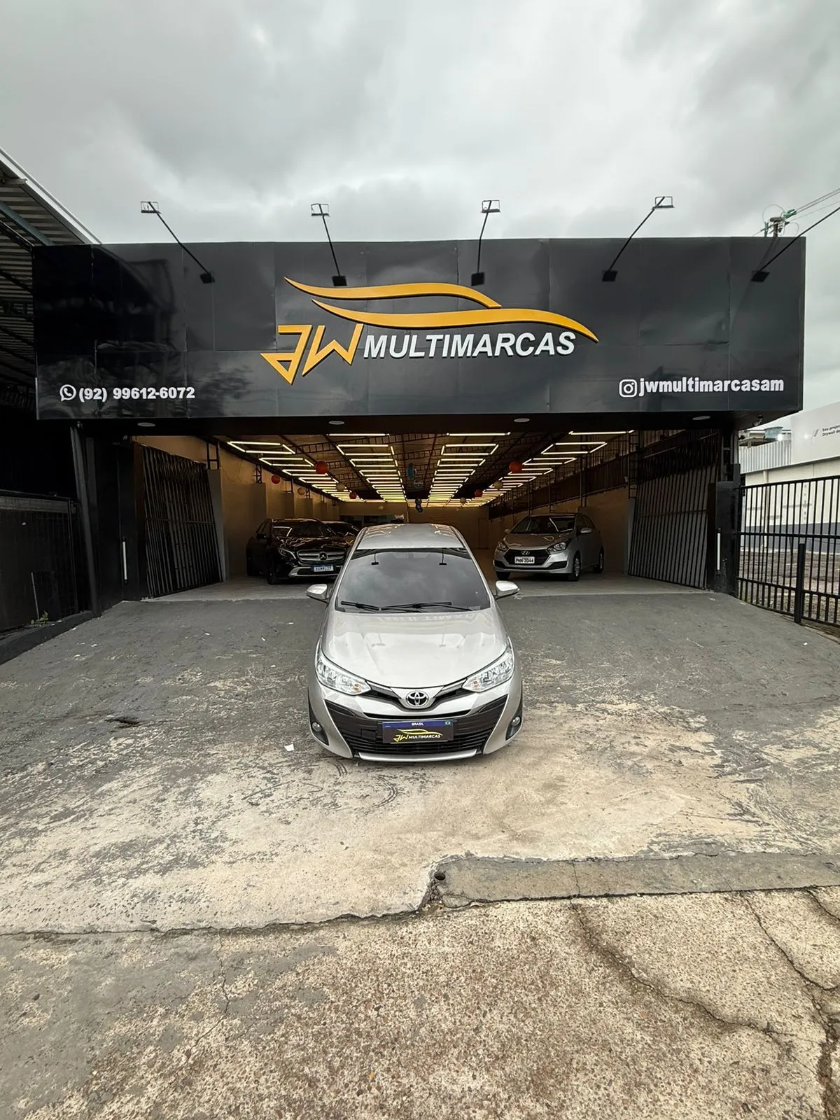Fachada da loja Veículos à venda em JW Multimarcas - Manaus - AM