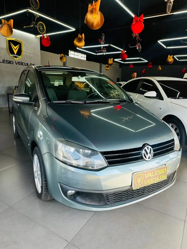 Carro Volkswagen Fox 2011 1.0 8V (Flex) 4p