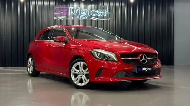 Carro Mercedes-Benz Classe A  2016 200 1.6 Turbo FlexFuel DCT