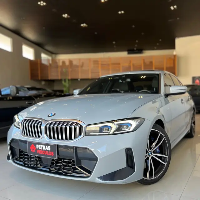 Carro BMW 320i 2024 M Sport 2.0 Turbo (Aut.)