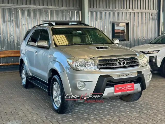 Carro Toyota Hilux SW4 2010 SRV 4x4 3.0 Turbo  (aut)
