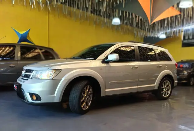 Carro Fiat Freemont 2014 2.4 16V Emotion (Aut)