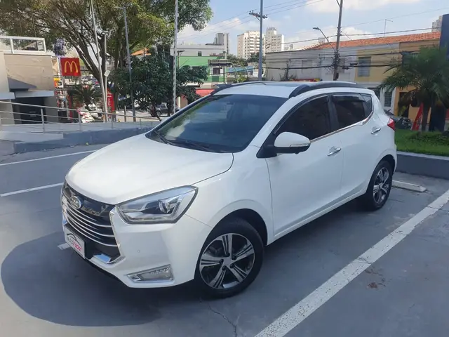 Carro JAC T40 Plus 2022 1.5 JET Flex 16V 5p