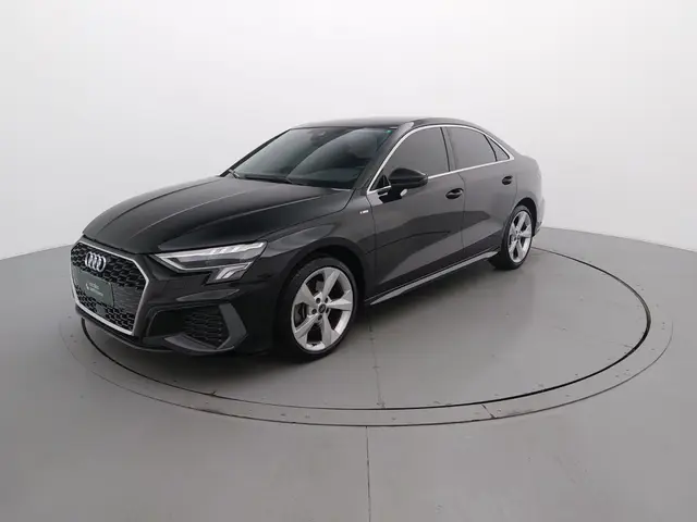 Carro Audi A3 2024 S-Line 2.0 TFSI S-Tron.(Híb.)