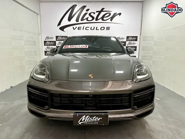 Carro Porsche Cayenne 2020 4.0 V8 Turbo S E-Hybrid