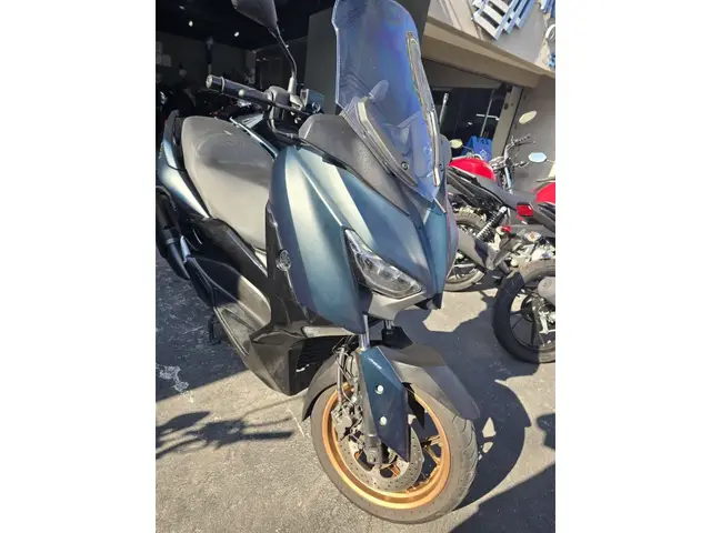 Moto Yamaha XMax 2023 ABS