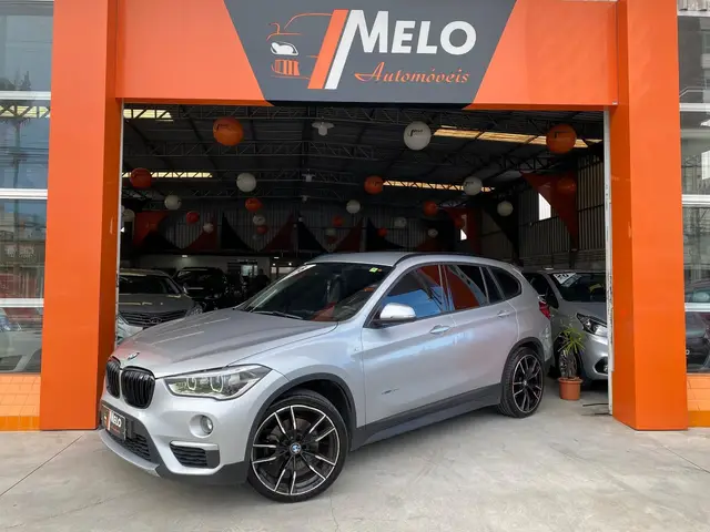 Carro BMW X1 2016 2.0 sDrive20i X-Line ActiveFlex