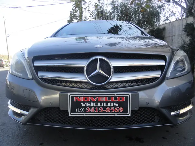 Carro Mercedes-Benz Classe B 2014 200 1.6 Turbo Sport