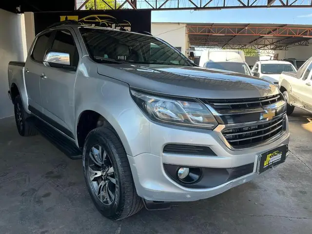 Carro Chevrolet S10 Cabine Dupla 2017 S10 2.8 CTDI LTZ 4WD (Cabine Dupla) (Aut)