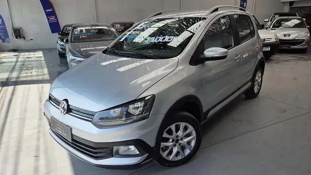 Carro Volkswagen CrossFox 2016 1.6 16v MSI (Flex)