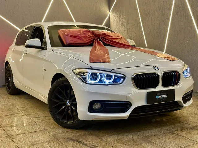 Carro BMW 120i 2016 120i Sport ActiveFlex