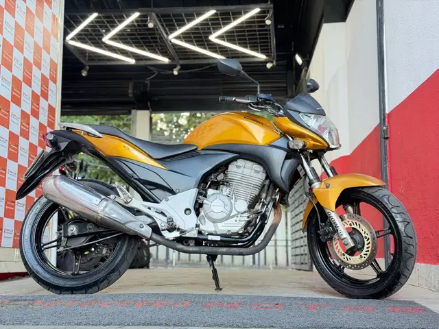 Moto Honda CB 300R 2010 Standard