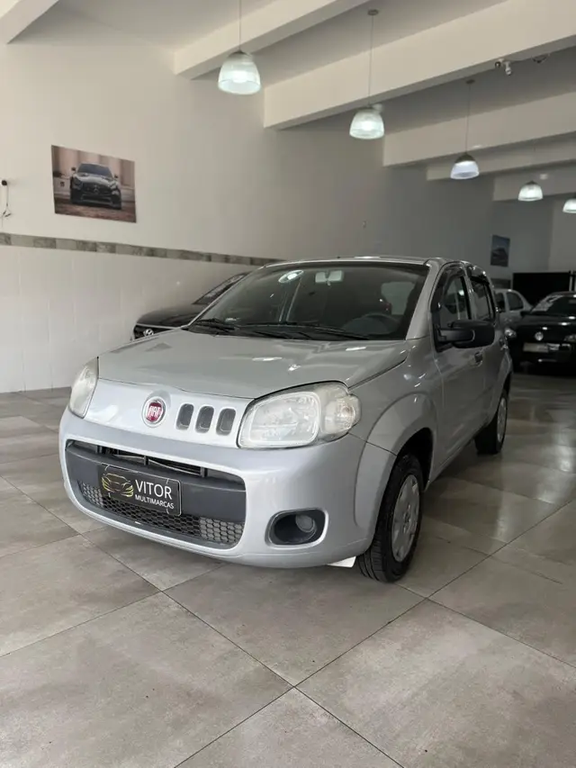 Carro Fiat Uno 2016 Vivace 1.0 8V (Flex) 4p