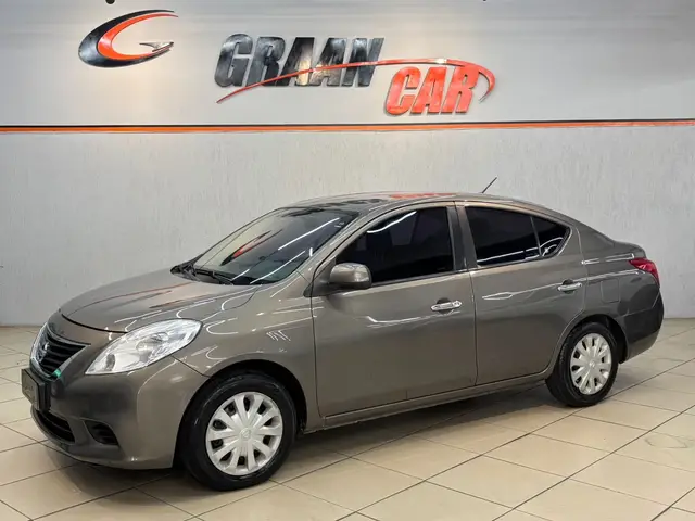 Carro Nissan Versa 2012 1.6 16V SV (Flex)