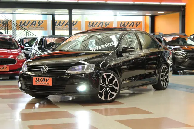Carro Volkswagen Jetta 2013 2.0 Comfortline Tiptronic (Flex)