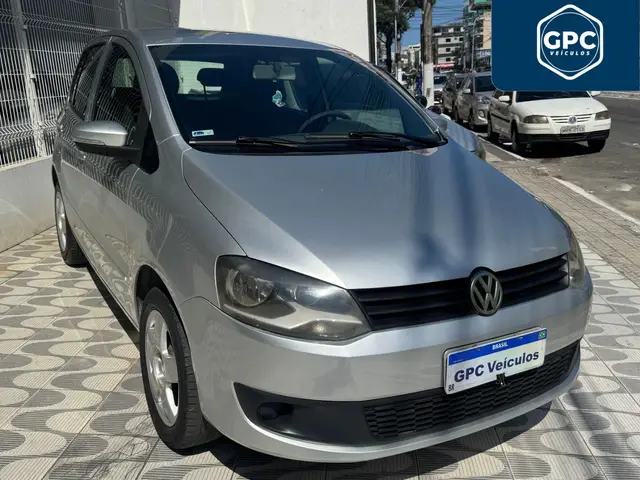 Carro Volkswagen Fox 2011 1.0 8V (Flex) 4p