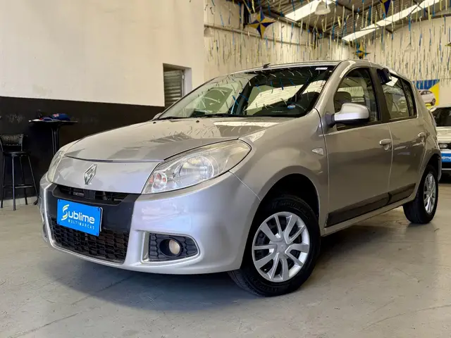 Carro Renault Sandero 2012 Privilège 1.6 8V Hi-Torque (flex)
