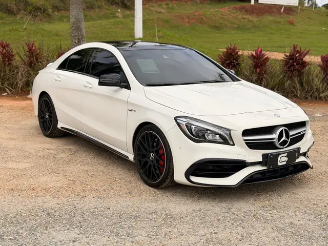 Carro Mercedes-Benz CLA 45 AMG 2017 4Matic DCT