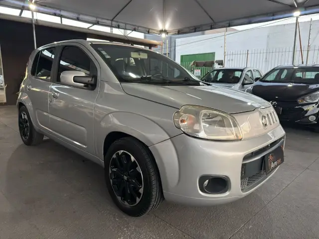 Carro Fiat Uno 2012 Vivace 1.0 8V (Flex) 4p