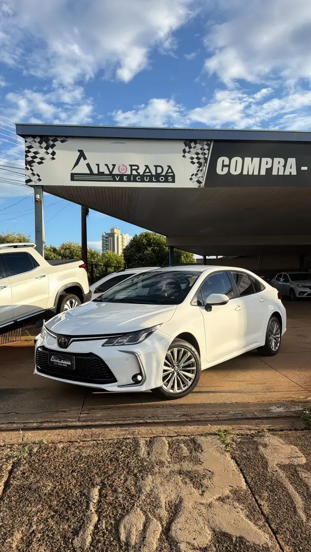 Carro Toyota Corolla 2024 XEi 2.0