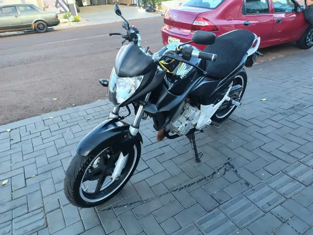 Moto Honda CB 300R 2010 Standard