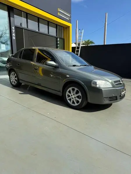 Carro Chevrolet Astra Hatch 2011 Advantage 2.0 (Flex)