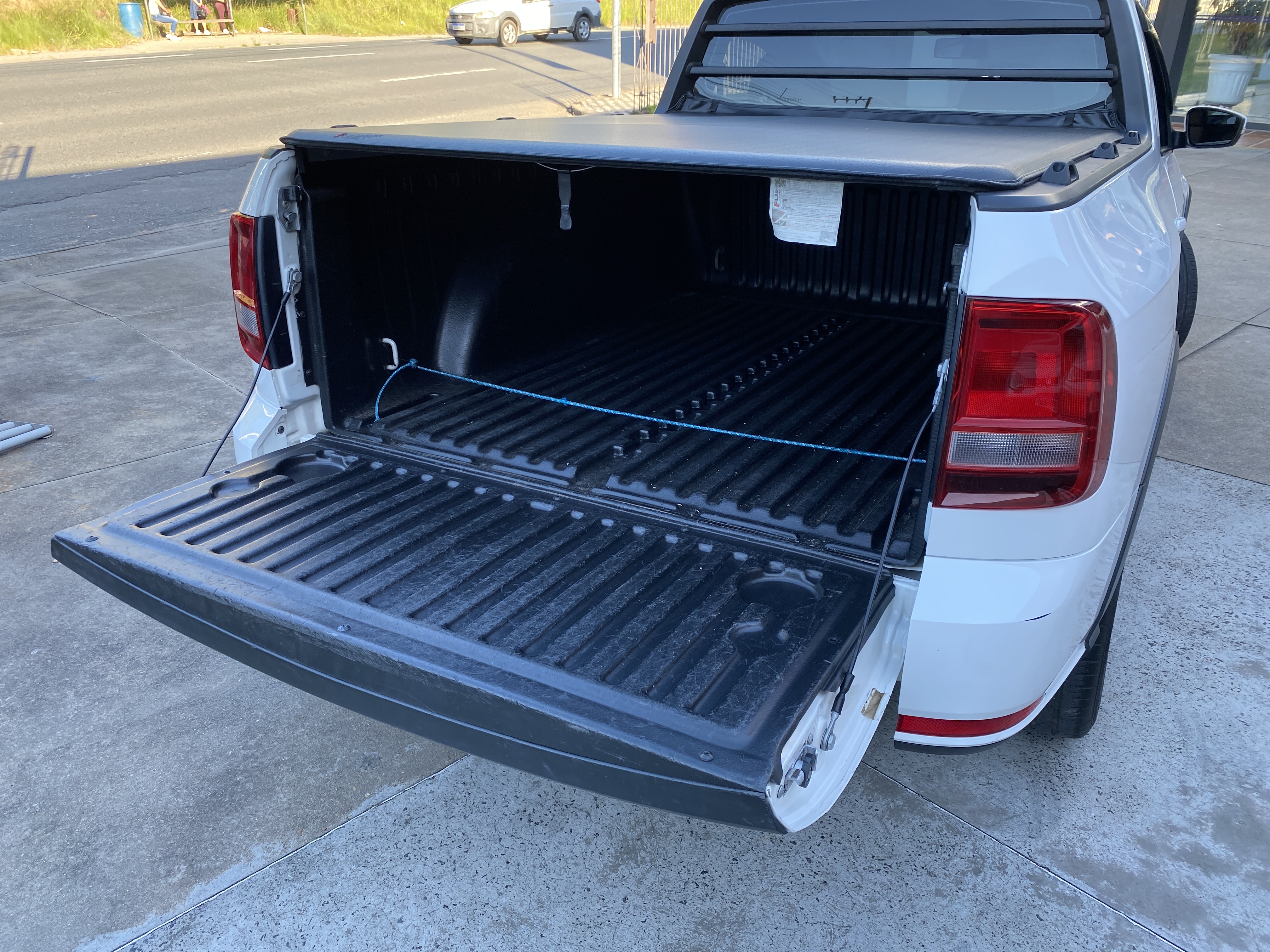 vw - volkswagen saveiro trendline 1.6 msi cs (flex)