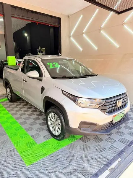 Carro Fiat Strada 2023 Endurance 1.4 Cabine Plus (Flex)