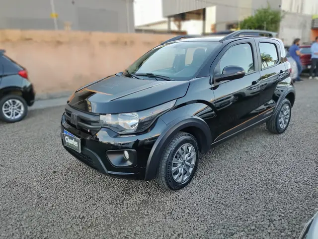 Carro Fiat Mobi 2025 Trekking 1.0