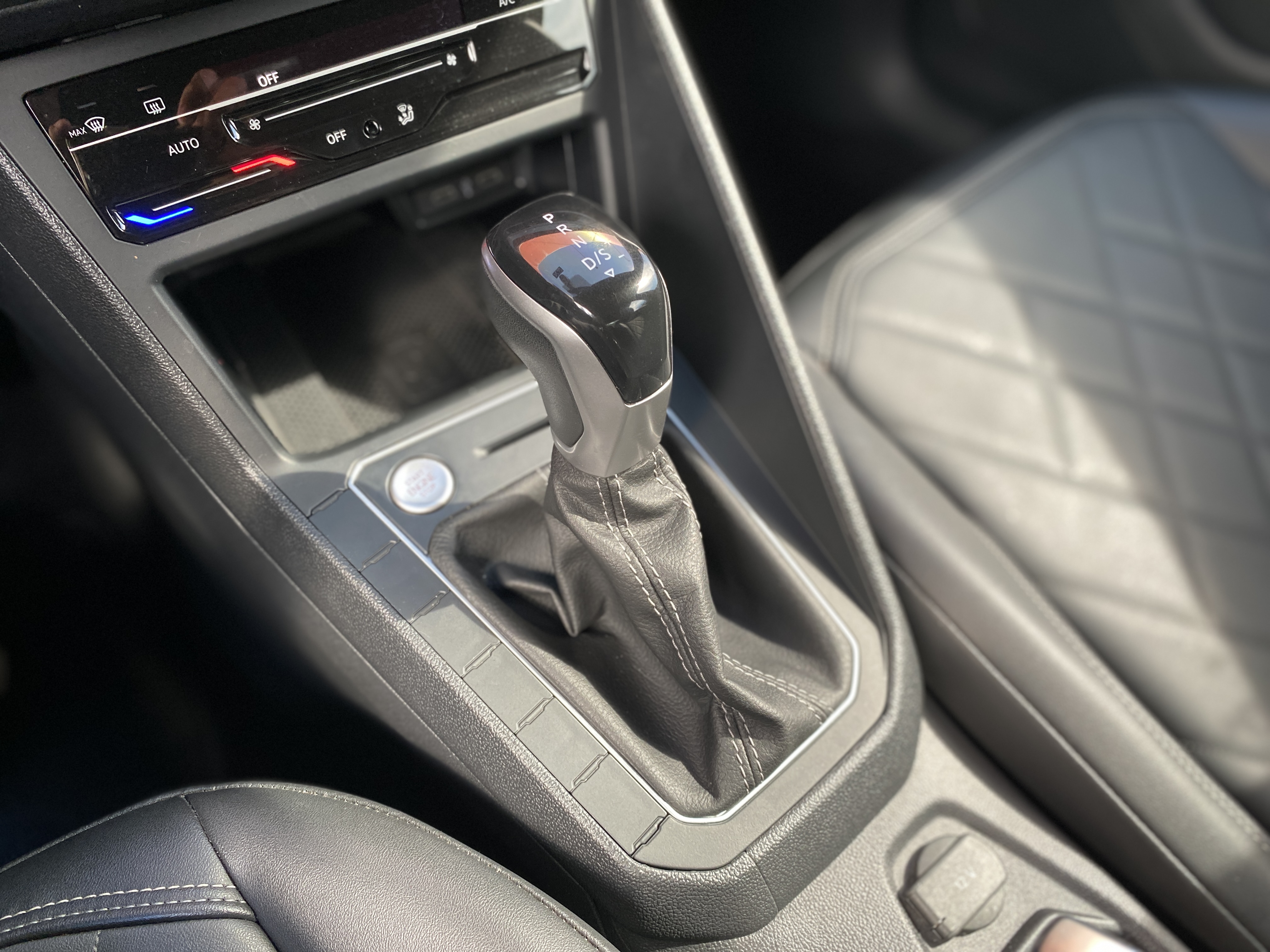 VW - Volkswagen-Virtus-Exclusive 250 TSI 1.4