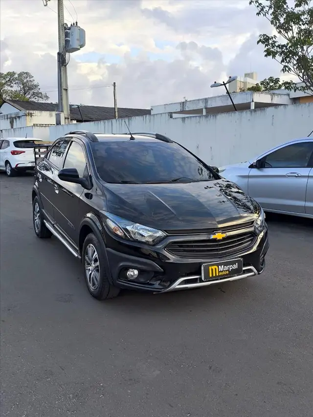 Carro Chevrolet Onix 2018 1.4 Activ SPE/4 (Aut)