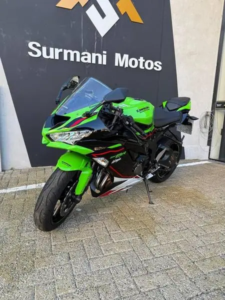 Moto Kawasaki Ninja 2022 ZX-6R
