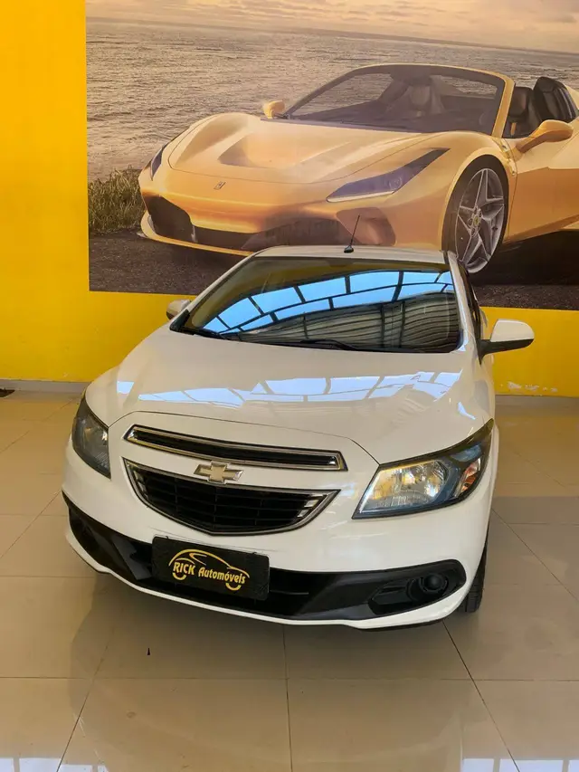 Carro Chevrolet Onix 2013 1.4 LT SPE/4
