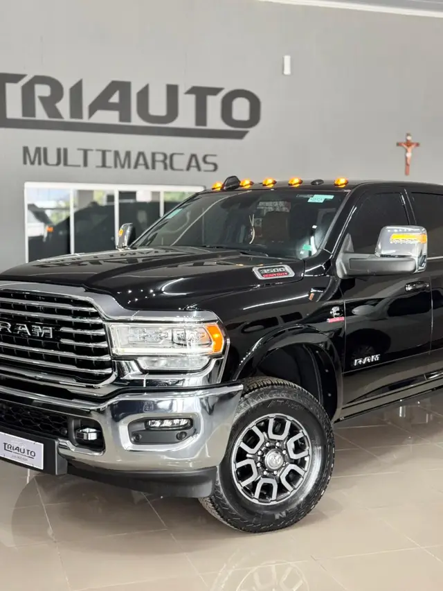 Carro Ram 3500 2024 Limited Longhorn 6.7 4x4