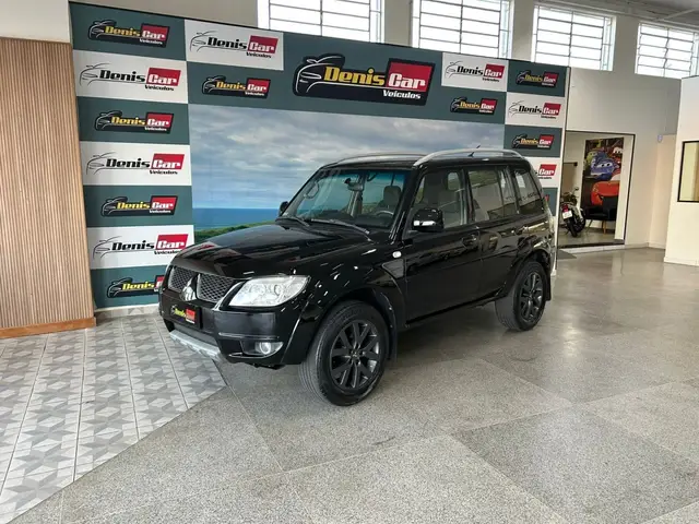 Carro Mitsubishi Pajero TR4 2013 2.0 16V 4x2 (Flex)