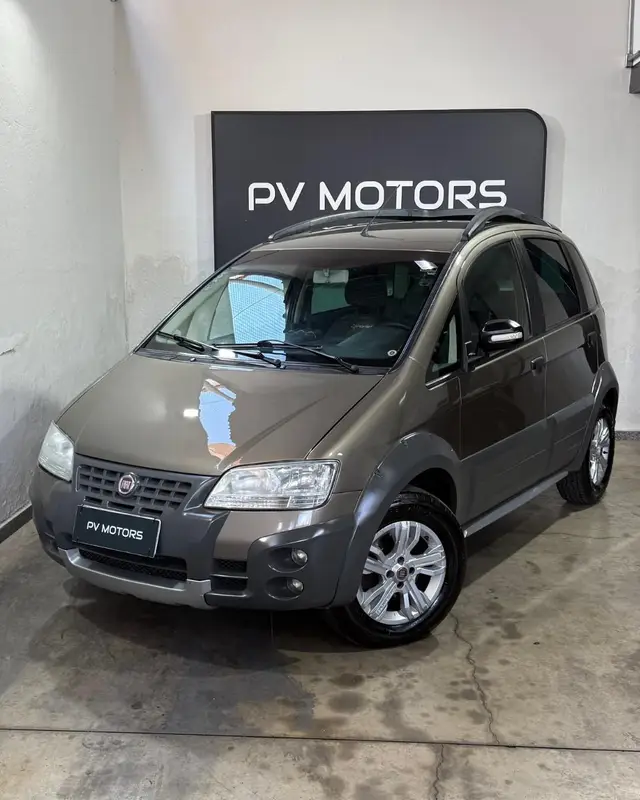 Carro Fiat Idea 2010 Adventure 1.8 (Flex)