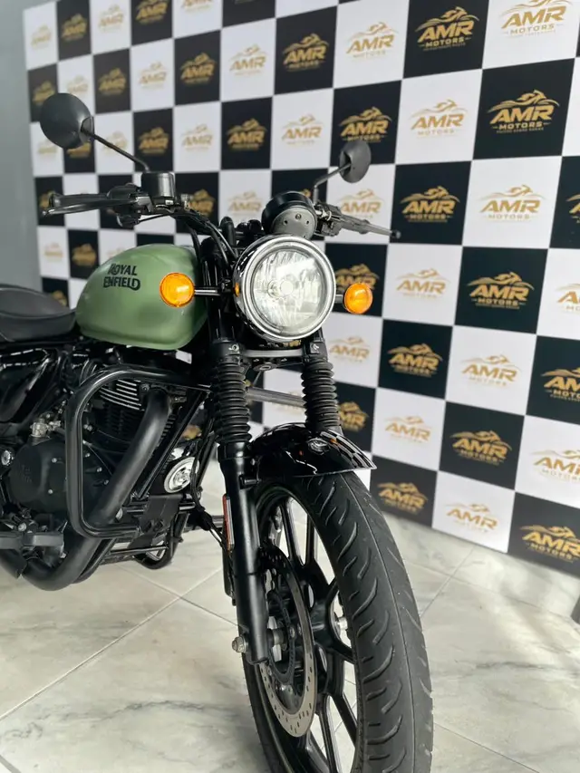 Moto Royal Enfield Meteor 350 2025 Fireball