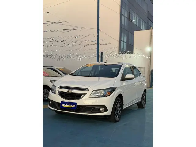 Carro Chevrolet Onix 2016 1.4 LTZ SPE/4 (Aut)