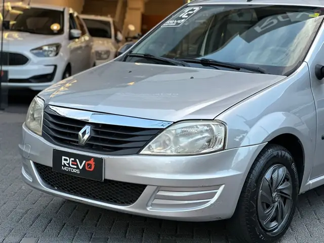 Carro Renault Logan 2012 Authentique 1.0 16V (flex)