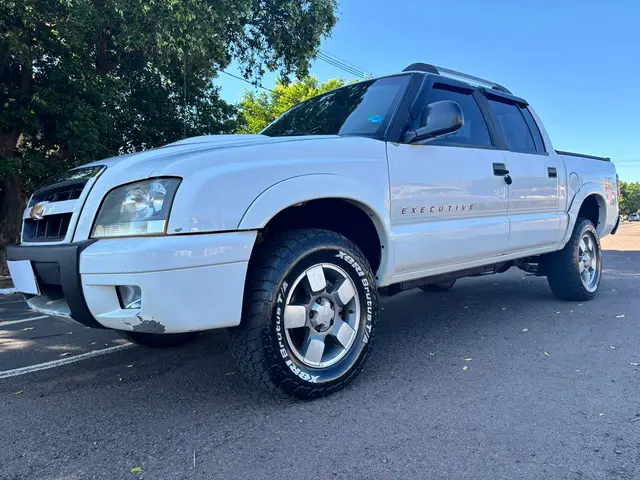 Carro Chevrolet S10 Cabine Dupla 2011 S10 Executive 4x4 2.8 Turbo Electronic (Cab Dupla)