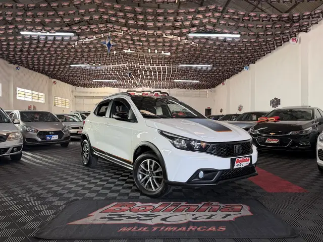 Carro Fiat Argo 2024 Trekking 1.3