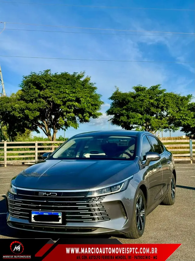 Carro BYD King 2025 DM-i GL