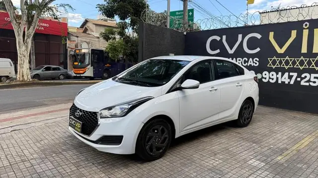 Carro Hyundai HB20S 2019 1.0 Comfort Plus (Flex)