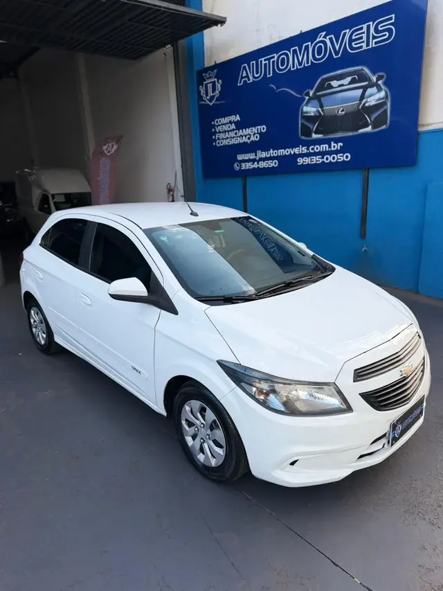 Carro Chevrolet Onix 2019 1.0 Joy SPE/4