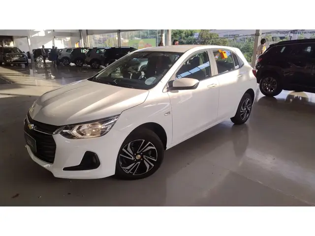 Carro Chevrolet Onix 2025 LT 1.0